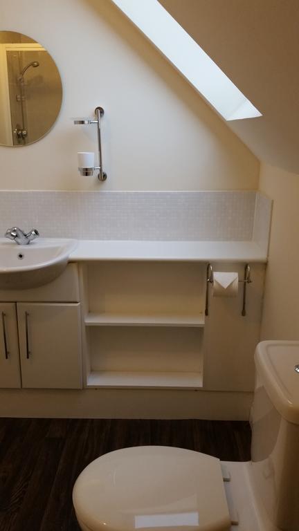 Holiday home Ideal Commuter House