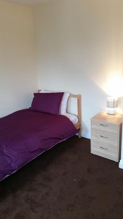 Holiday home Ideal Commuter House *